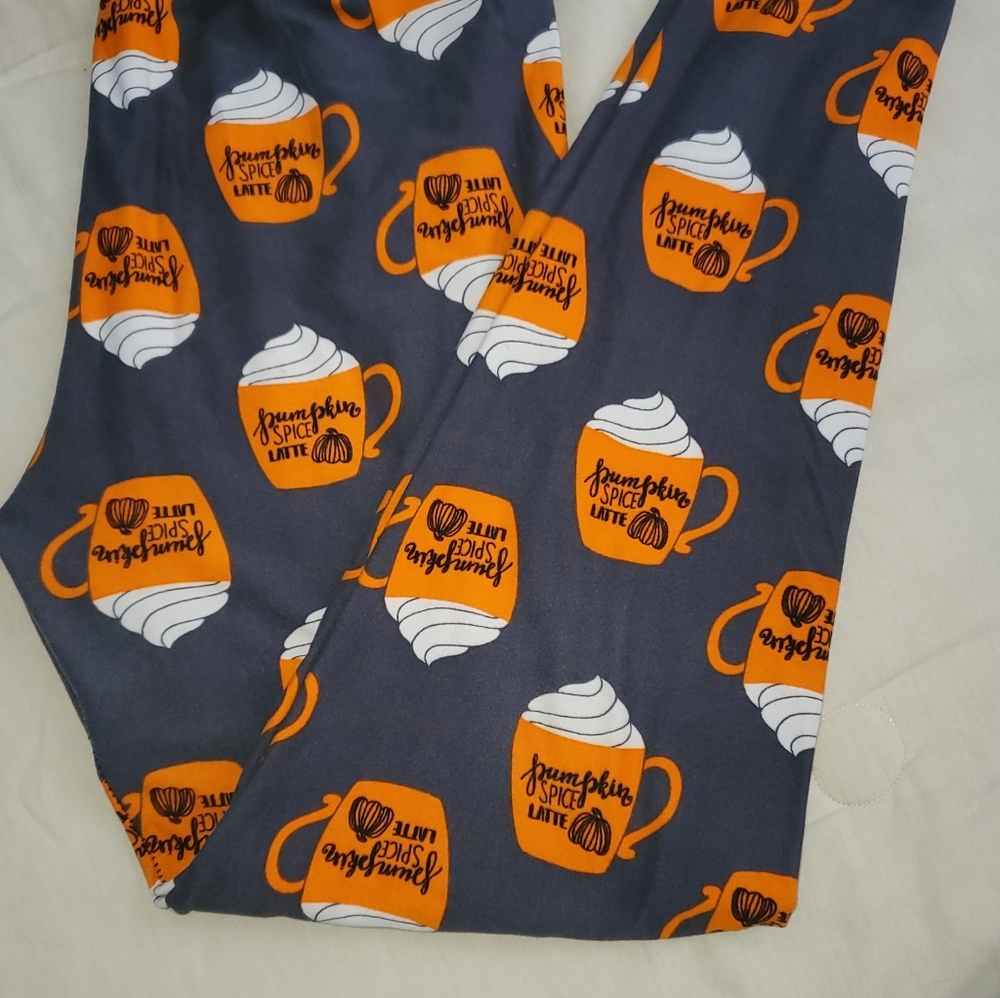 Pumpkin Spice Latte Themed Women's Leggings